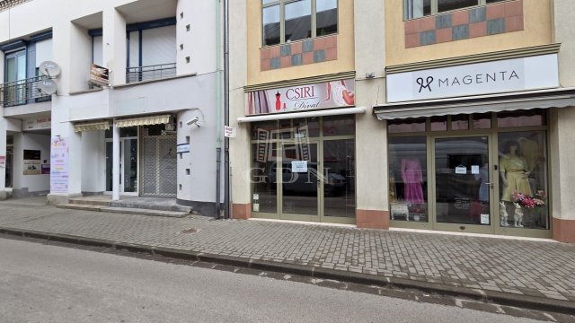 Kiadó üzlethelyiség, Székesfehérvárott 240 E Ft / hó