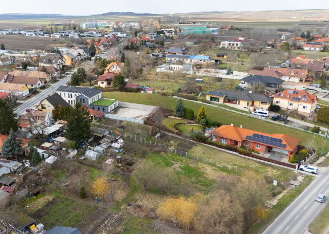 Eladó telek, Tatán 31.49 M Ft / költözzbe.hu