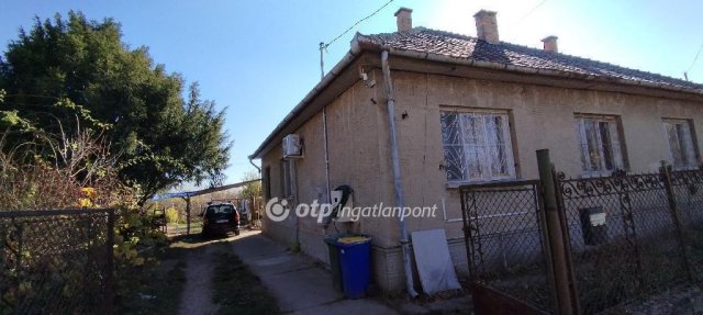 Eladó családi ház, Nagykátán 48 M Ft, 3 szobás
