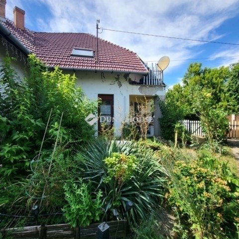 Eladó ikerház, Szegeden 51 M Ft, 4 szobás / költözzbe.hu