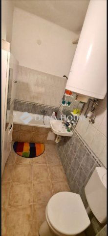 Eladó sorház, Székesfehérvárott 94.999 M Ft, 3 szobás