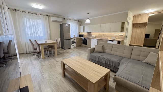 Kiadó téglalakás, albérlet, Debrecenben 300 E Ft / hó, 2 szobás