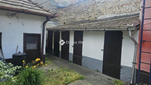 Eladó családi ház, Budapesten, XX. kerületben 19.9 M Ft