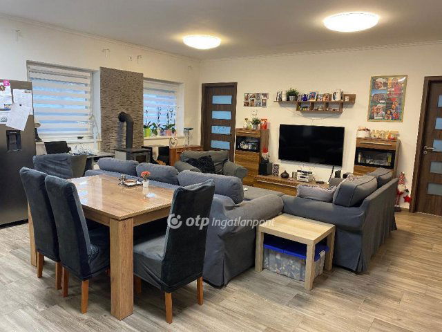 Eladó családi ház, Délegyházán 129 M Ft, 4 szobás