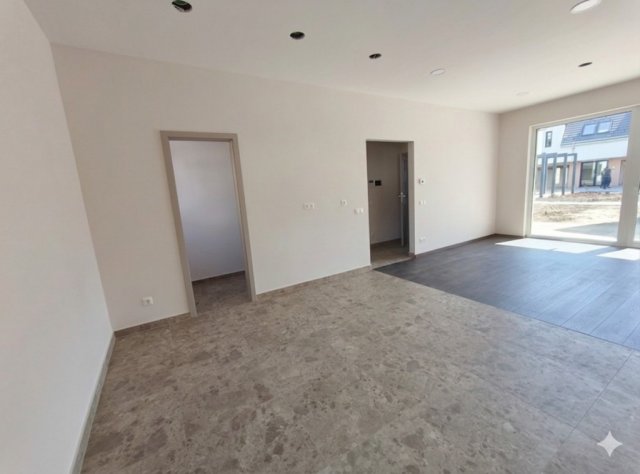 Eladó téglalakás, Kecskeméten 125 M Ft, 2+2 szobás