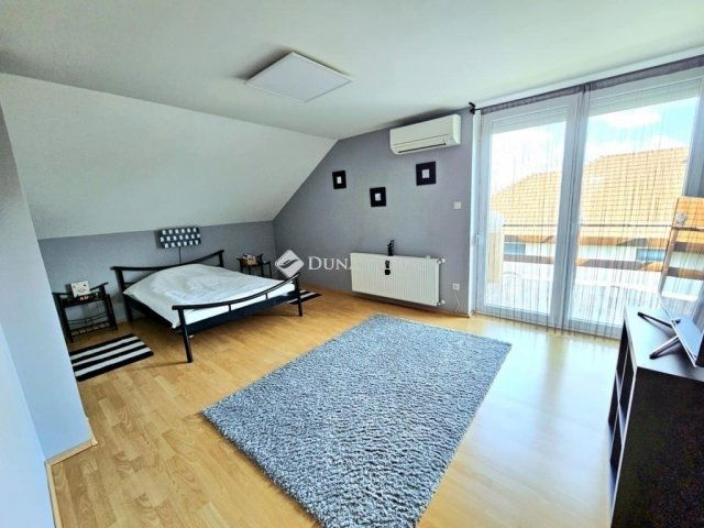 Eladó családi ház, Délegyházán 149.9 M Ft, 5 szobás