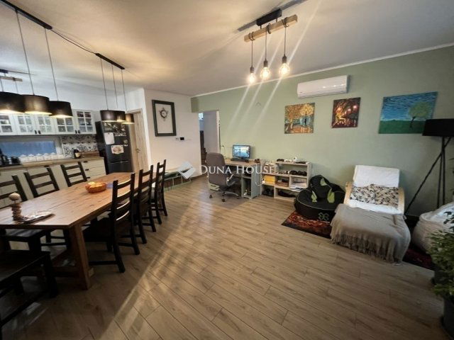 Eladó ikerház, Dabason 115 M Ft, 5 szobás / költözzbe.hu