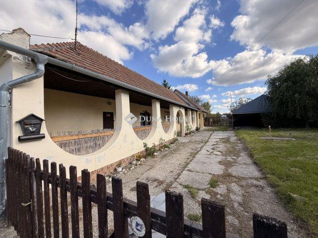 Eladó családi ház, Mecséren 36 M Ft, 2+1 szobás