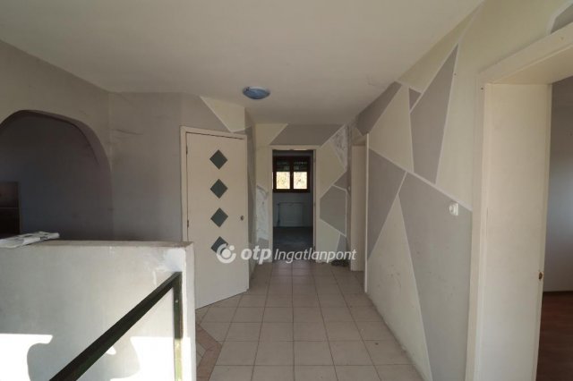 Eladó családi ház, Ráckevén 89.9 M Ft, 6 szobás