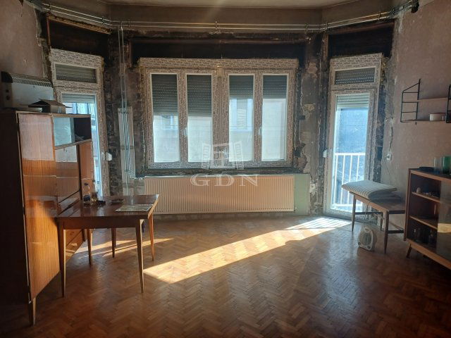 Eladó téglalakás, Budapesten, VII. kerületben, Dohány utcában