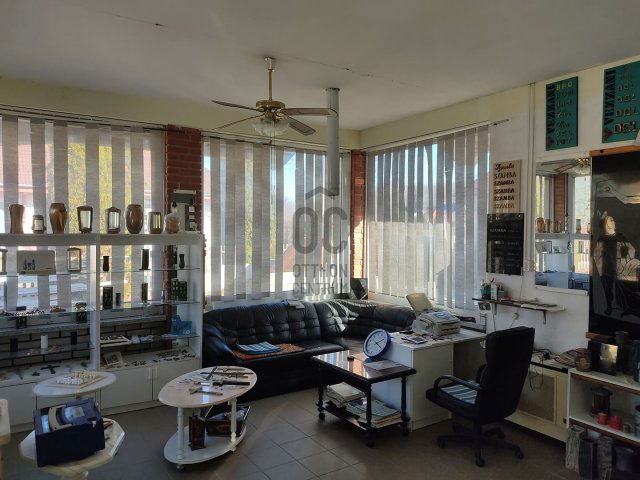 Eladó ipari ingatlan, Ajkán 38.9 M Ft / költözzbe.hu