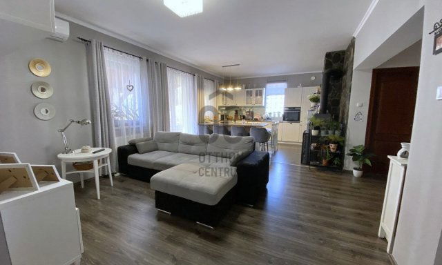 Eladó családi ház, Tökölön 115 M Ft, 4 szobás