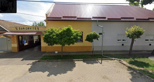 Eladó üzlethelyiség, Szarvason 38 M Ft, 2 szobás