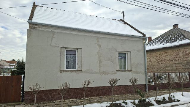 Eladó családi ház, Dombóváron, Táncsics Mihály utcában