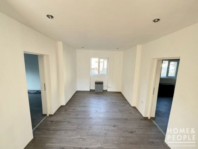Eladó családi ház, Hódmezővásárhelyen 39.99 M Ft, 5 szobás