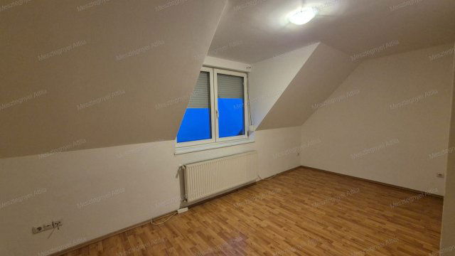 Eladó téglalakás, Sopronban 49.9 M Ft, 2 szobás