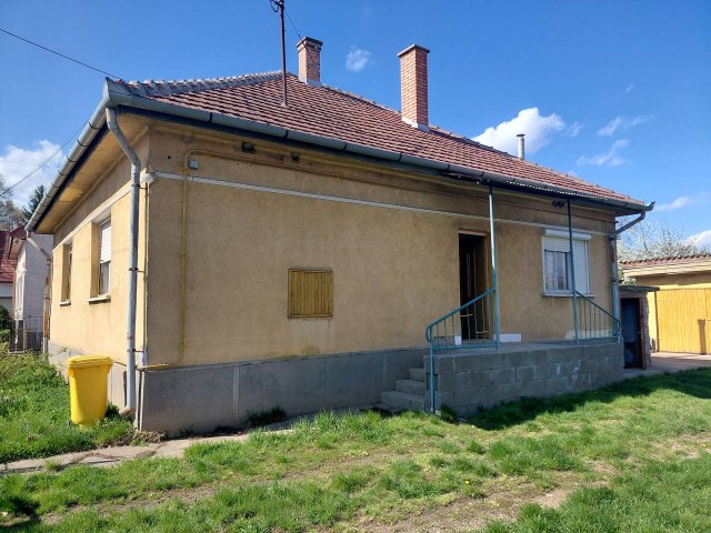 Eladó családi ház, Encsen 29.9 M Ft, 3 szobás