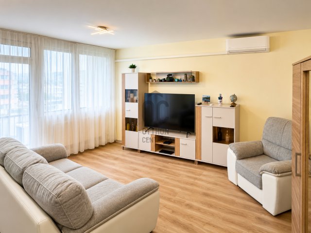 Kiadó panellakás, albérlet, Debrecenben 220 E Ft / hó, 2 szobás