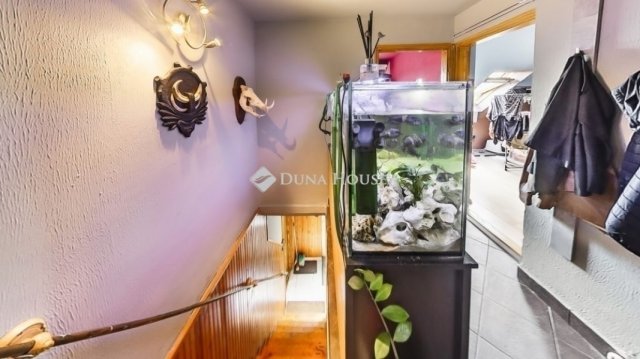 Eladó családi ház, Fóton 125.5 M Ft, 7 szobás