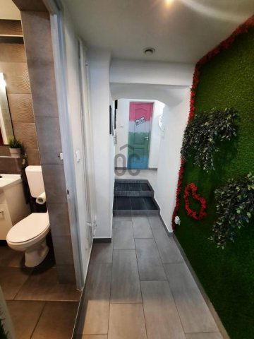 Eladó téglalakás, Budapesten, VI. kerületben 85 M Ft, 5 szobás