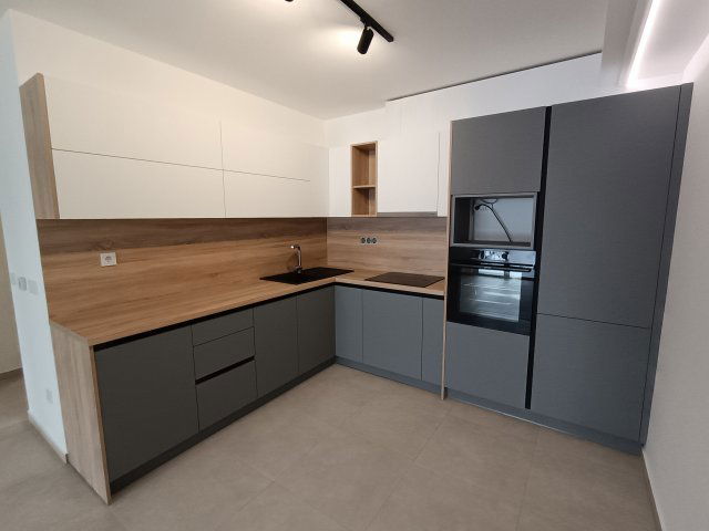 Kiadó téglalakás, albérlet, Székesfehérvárott, Zrínyi utcában