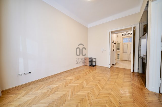 Eladó téglalakás, Budapesten, V. kerületben 115.9 M Ft, 3 szobás