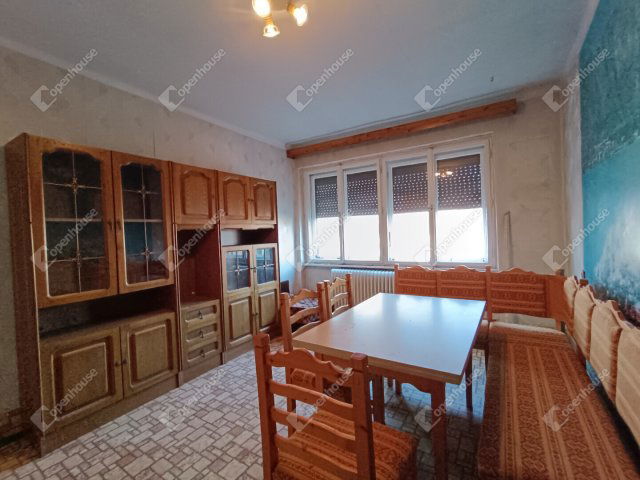 Eladó családi ház, Sopronban 120 M Ft, 7 szobás