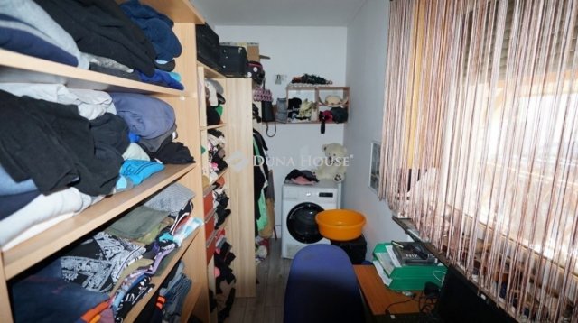 Eladó családi ház, Zalaegerszegen 84.9 M Ft, 5 szobás