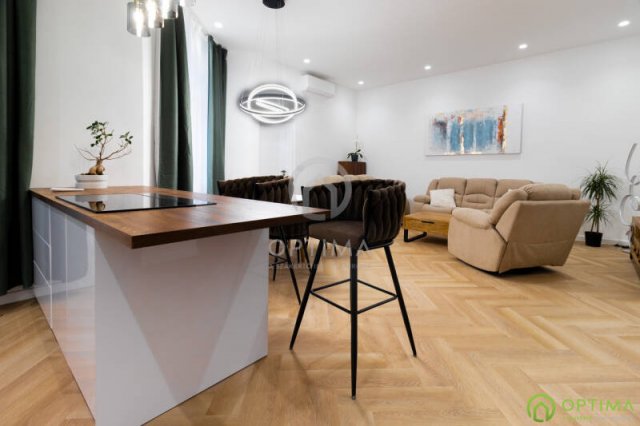 Eladó téglalakás, Budapesten, V. kerületben 210 M Ft, 3 szobás