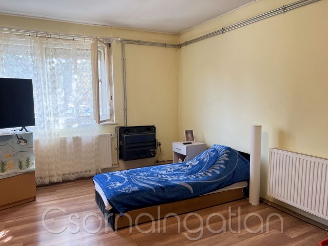 Eladó családi ház, Rábatamásin 36 M Ft, 3 szobás