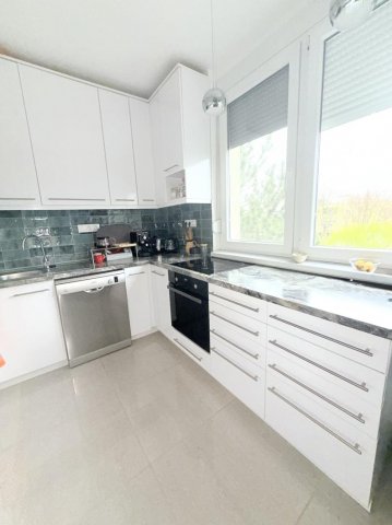 Eladó téglalakás, Tatán 59.9 M Ft, 2 szobás