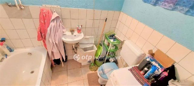 Eladó családi ház, Nagykőrösön 25.2 M Ft, 5 szobás