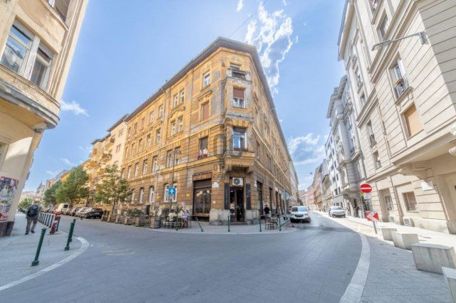 Eladó téglalakás, Budapesten, VIII. kerületben 144.9 M Ft