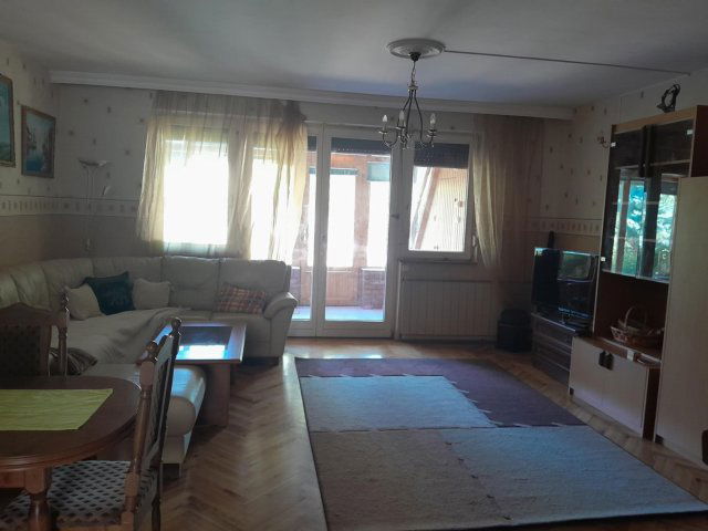 Kiadó sorház, albérlet, Kecskeméten 250 E Ft / hó, 4+1 szobás