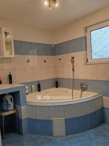 Eladó téglalakás, Budapesten, IX. kerületben 85.7 M Ft, 2 szobás