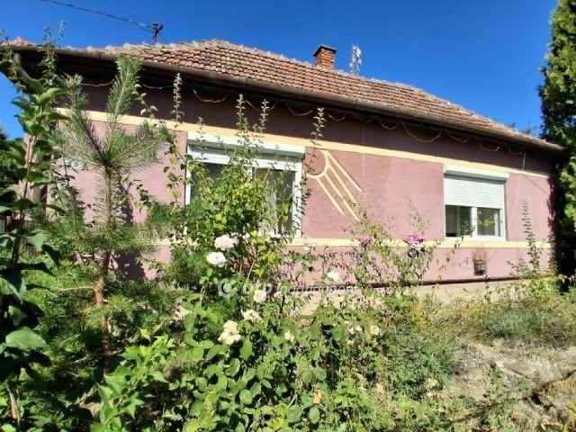 Eladó családi ház, Biharkeresztesen 28.7 M Ft, 2+1 szobás