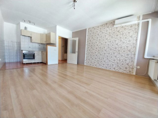 Eladó téglalakás, Nyíregyházán 57 M Ft, 2 szobás