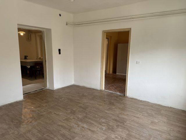 Eladó családi ház, Szigetbecsén 33.9 M Ft, 2 szobás