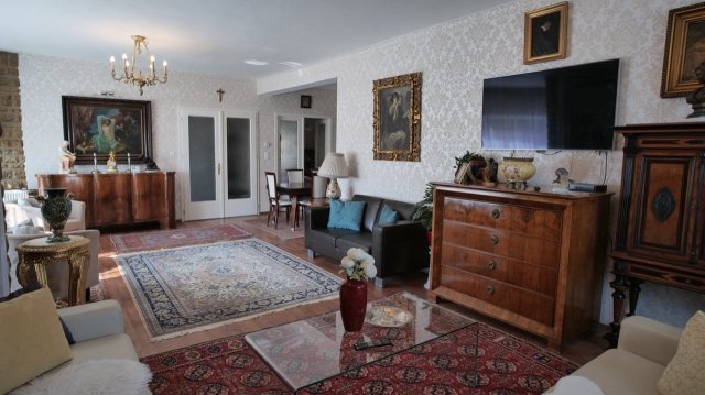 Eladó családi ház, Siófokon 189.9 M Ft, 6 szobás