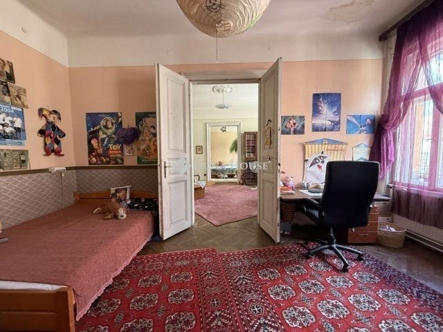 Eladó téglalakás, Budapesten, VI. kerületben 114.9 M Ft