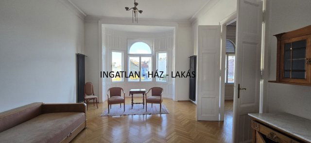 Eladó téglalakás, Budapesten, VI. kerületben, Király utcában