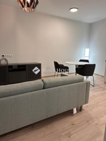 Eladó téglalakás, Budapesten, VI. kerületben 199 M Ft, 5 szobás