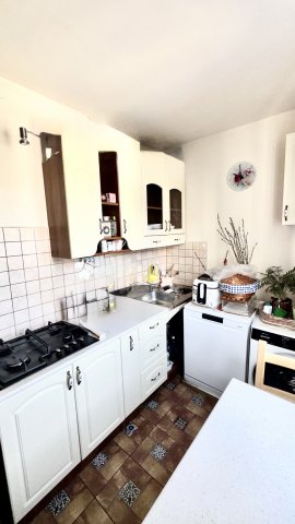 Eladó panellakás, Székesfehérvárott, Rákóczi úton 51.9 M Ft