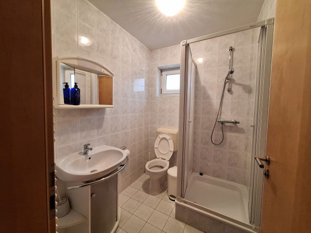 Eladó családi ház, Gyenesdiáson 186.69 M Ft, 4+2 szobás