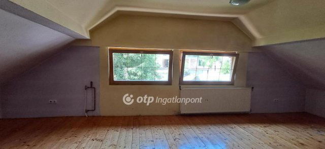 Eladó téglalakás, Salgótarjánban 17.9 M Ft, 3 szobás