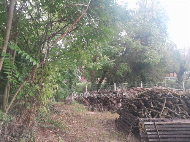 Eladó telek, Zsámbékon 45 M Ft / költözzbe.hu