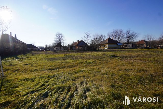 Eladó telek, Újszilváson 3.2 M Ft / költözzbe.hu