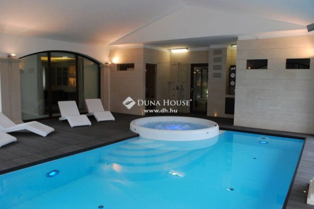 Eladó családi ház, Szentendrén 609.6 M Ft, 3 szobás