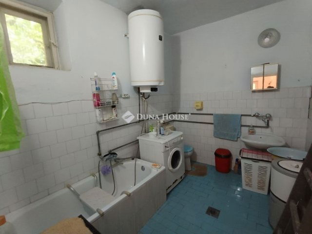 Eladó családi ház, Tápiószentmártonon 26.9 M Ft, 3 szobás