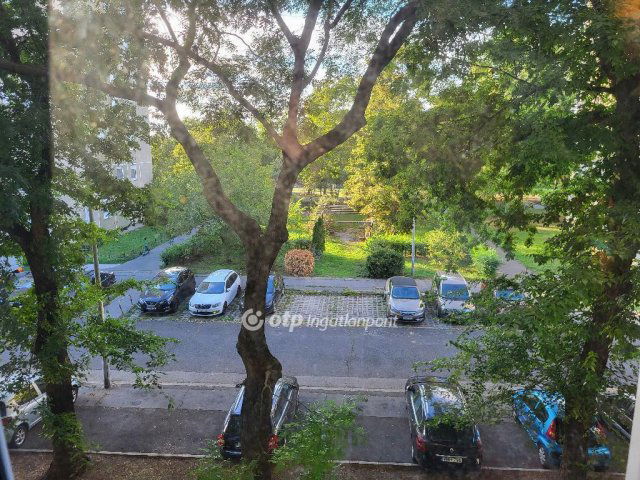 Eladó panellakás, Budapesten, XV. kerületben 64.99 M Ft, 3 szobás